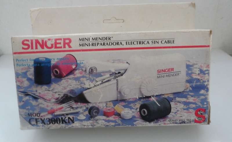 SINGER , PORTABLE, MINI MENDER model CFX300KN