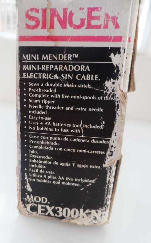 SINGER , PORTABLE, MINI MENDER model CFX300KN