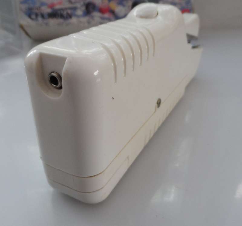 SINGER , PORTABLE, MINI MENDER model CFX300KN