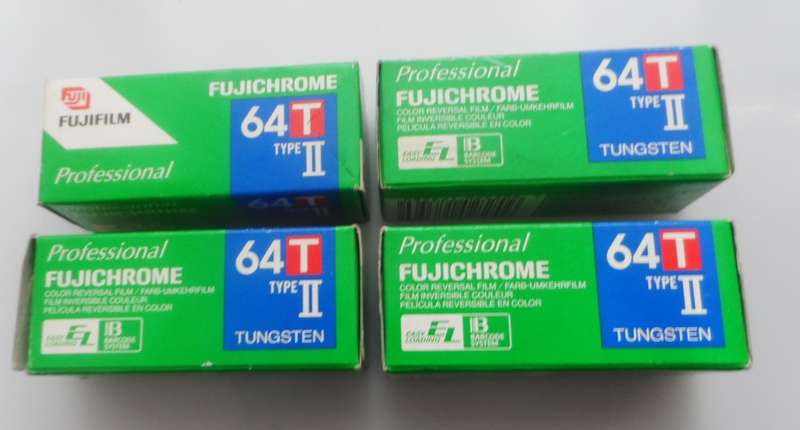 FUJICHROME PROFESSIONAL, 64T,TYPE II TUNGSTEN RTP II 120 36 , BATCH 7075 011 ,EXPIRED 20002-12    X4
