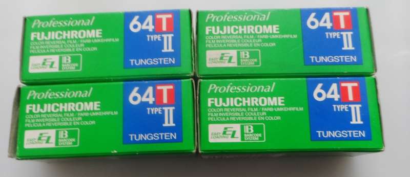 FUJICHROME PROFESSIONAL, 64T,TYPE II TUNGSTEN RTP II 120 36 , BATCH 7075 011 ,EXPIRED 20002-12    X4