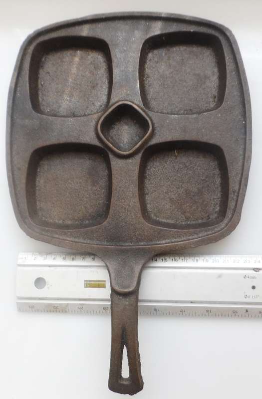 VINTAGE CAST IRON SQUARE SKILLET, USA POACH, SCONE/ BISCUIT BAKING, RACLETTE, MIXED GRILL
