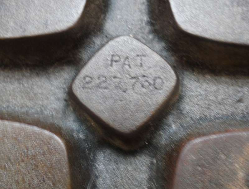 VINTAGE CAST IRON SQUARE SKILLET, USA POACH, SCONE/ BISCUIT BAKING, RACLETTE, MIXED GRILL