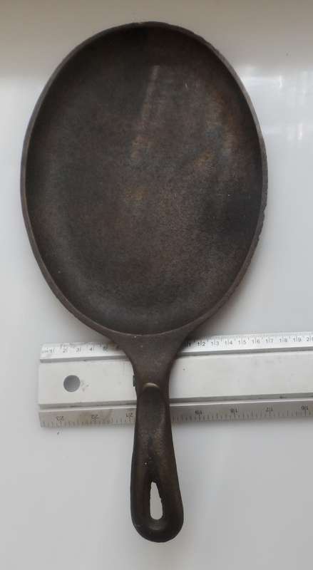 VINTAGE 50,s CAST IRON OVAL , SIZZLE SERVER SKILLET , U S A  STEAK, BACON n EGGS, MIXED GRILL, FISH