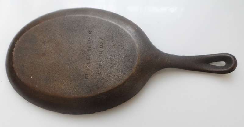 VINTAGE 50,s CAST IRON OVAL , SIZZLE SERVER SKILLET , U S A  STEAK, BACON n EGGS, MIXED GRILL, FISH
