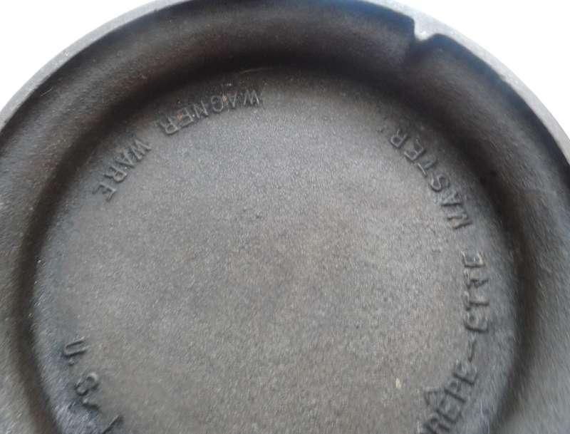 VINTAGE 50,s rare  WAGNER WARE, CAST IRON CREPPE ETTE MASTER