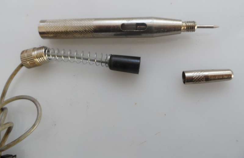 CAR CIRCUIT , VOLTAGE TESTER  6V, 12V, 24V  CABLE LENGTH 80 cm  (for cars,boats and motor bikes )