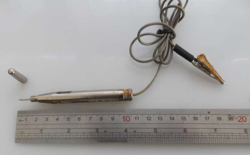 CAR CIRCUIT , VOLTAGE TESTER  6V, 12V, 24V  CABLE LENGTH 80 cm  (for cars,boats and motor bikes )