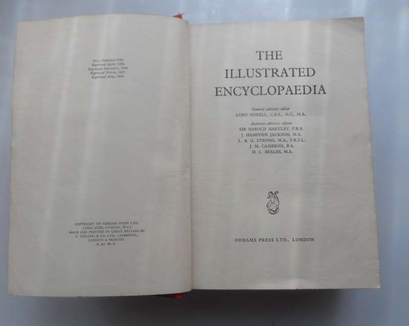 OLDHAMS  THE ILLUSTRATED ENCYCLOPAEDIA  VINTAGE HARD BOUND REPRINT 1960, 969 pages 20 pics fc 37 bw