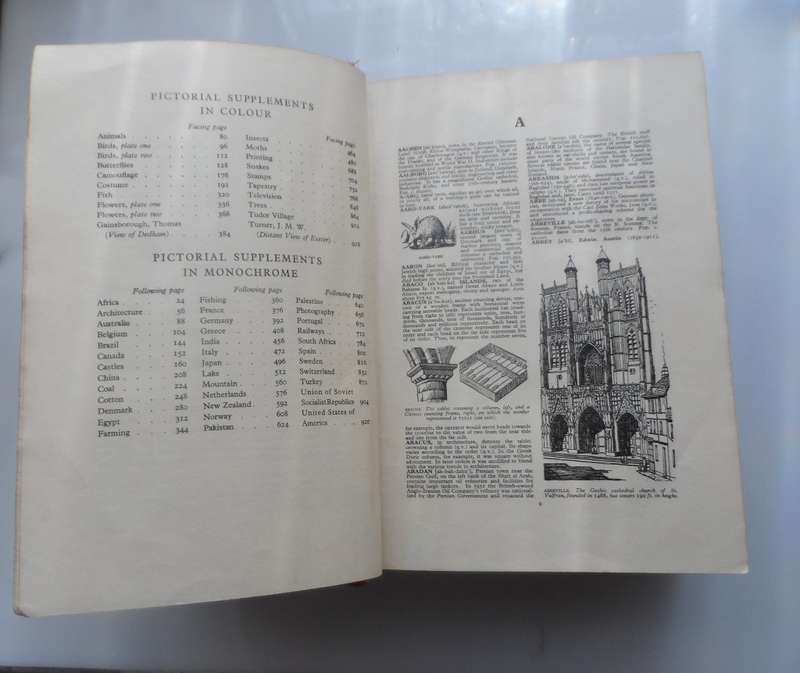 OLDHAMS  THE ILLUSTRATED ENCYCLOPAEDIA  VINTAGE HARD BOUND REPRINT 1960, 969 pages 20 pics fc 37 bw