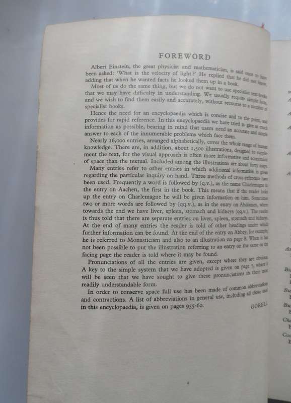 OLDHAMS  THE ILLUSTRATED ENCYCLOPAEDIA  VINTAGE HARD BOUND REPRINT 1960, 969 pages 20 pics fc 37 bw