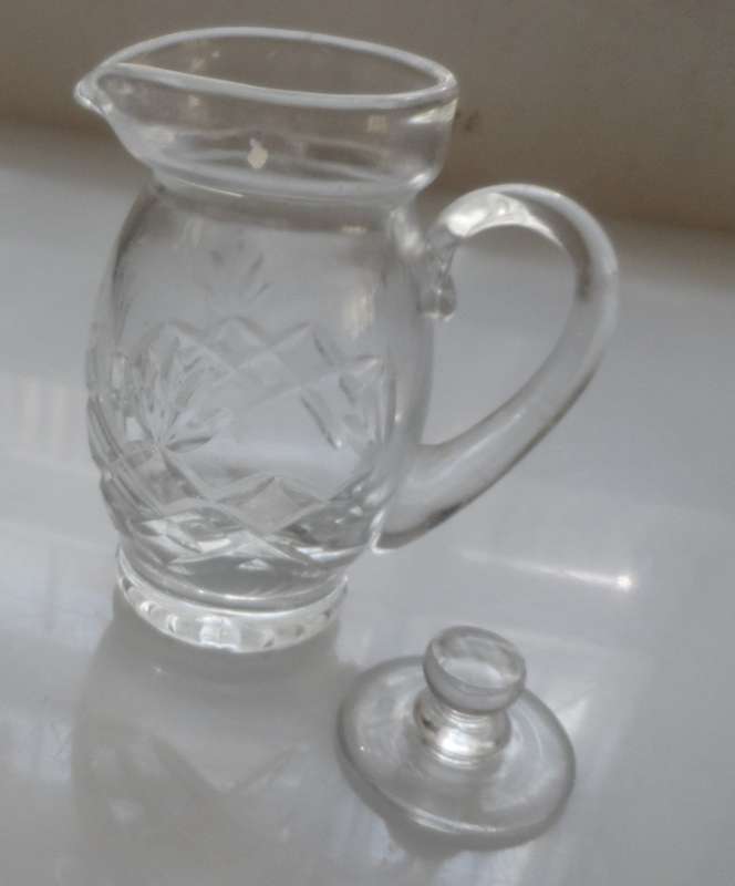 CUT GLASS CRYSTAL LIDDED MILK JUG / CREAMER, HONEY POURER, BALSAMIC VINEGAR JUG   R195.00
