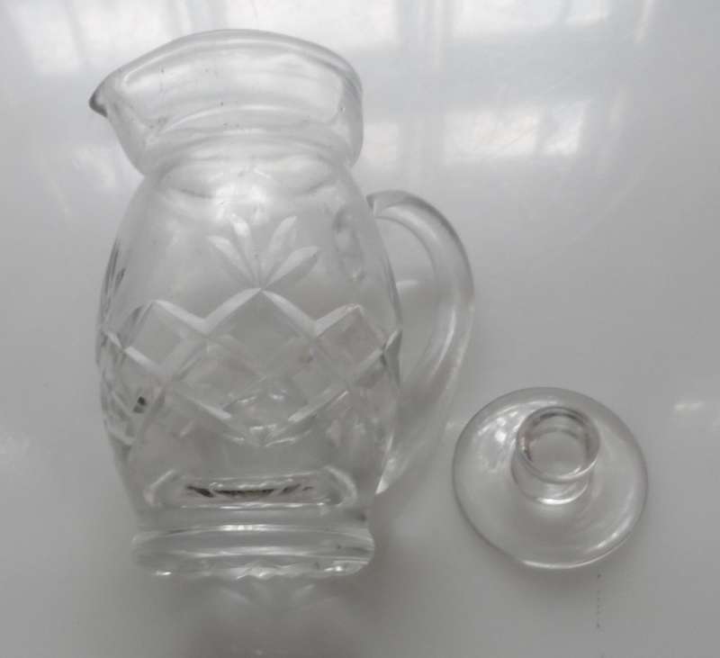 CUT GLASS CRYSTAL LIDDED MILK JUG / CREAMER, HONEY POURER, BALSAMIC VINEGAR JUG   R195.00