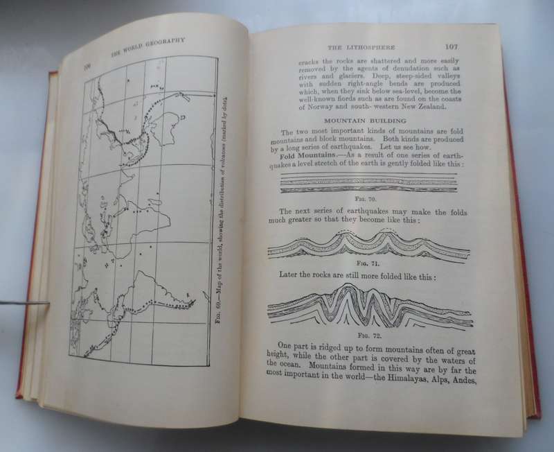 VINTAGE 1937 `THE WORLD A GENERAL GEOGRAPHY`for S A  schools J Dudley Stamp & J N Jamieson rare text