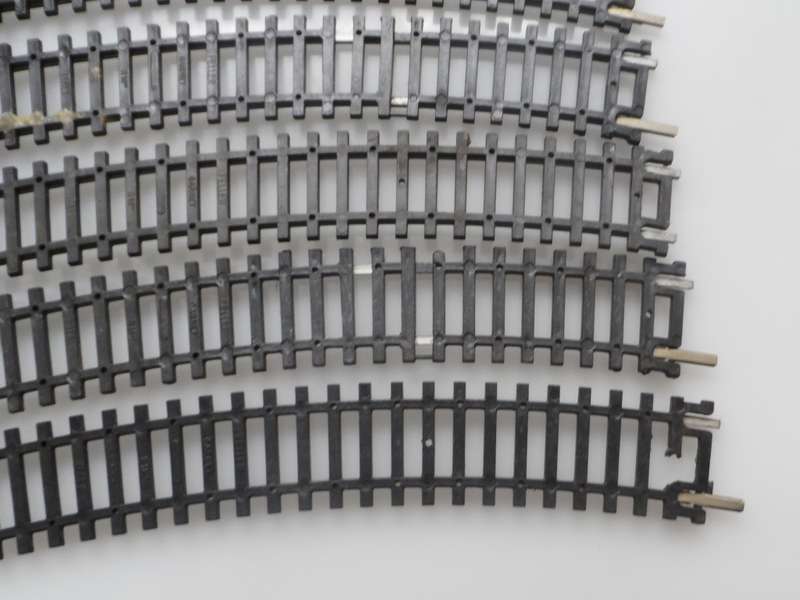 HO RAIL TRACK ,  FELLER GARNET ITALY , 7 X 230 mm / 7 ins , CURVES R18