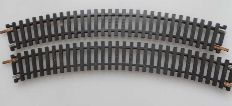 HO RAIL TRACKs , LIMA ITALY ,2 X 220 mm / 8 1/4 ins , CURVES  N3030 ,R360, <36 deg.