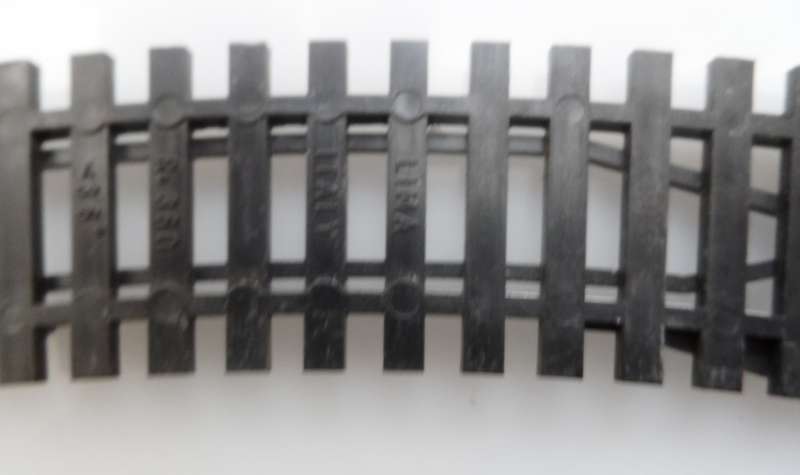 HO RAIL TRACKs , LIMA ITALY , 3 X RE-RAILERS 210 mm /  8 1/4 ins  , R360 , < 36 deg.