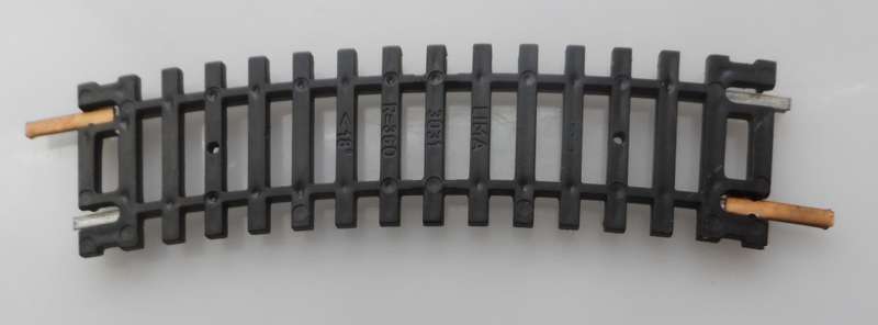 HO RAIL TRACKs , LIMA ITALY , 1 X N3031, R360 , <18 deg ,   260 mm /  10 1/4 ins  ,