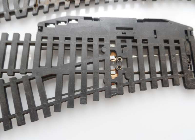 HO RAIL TRACKs , LIMA ITALY , 2 X POINTS N3050 , <18 deg ,   170 mm /  6 1/2 ins  ,