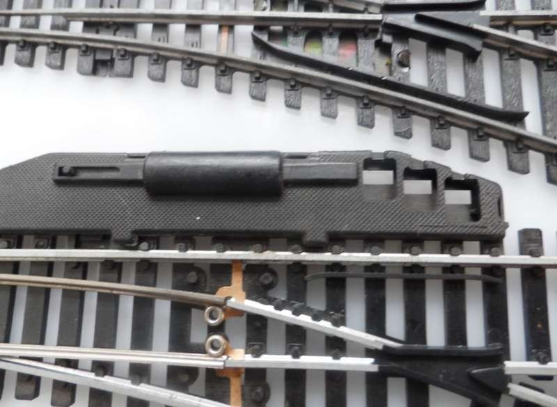 HO RAIL TRACKs , LIMA ITALY , 2 X POINTS N3050 , <18 deg ,   170 mm /  6 1/2 ins  ,