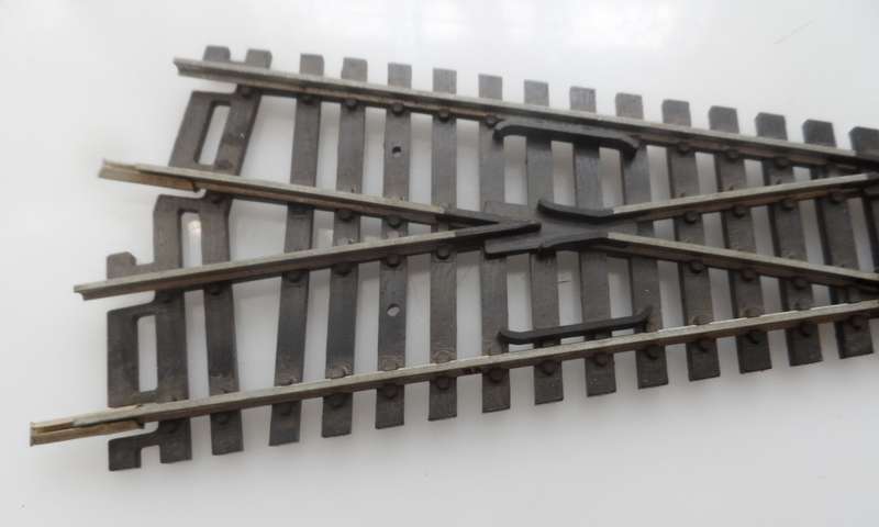 HO RAIL TRACKs , LIMA ITALY , 1 X DIAMOND CROSSING ,   220 mm /  8 1/ 4 ins  ,