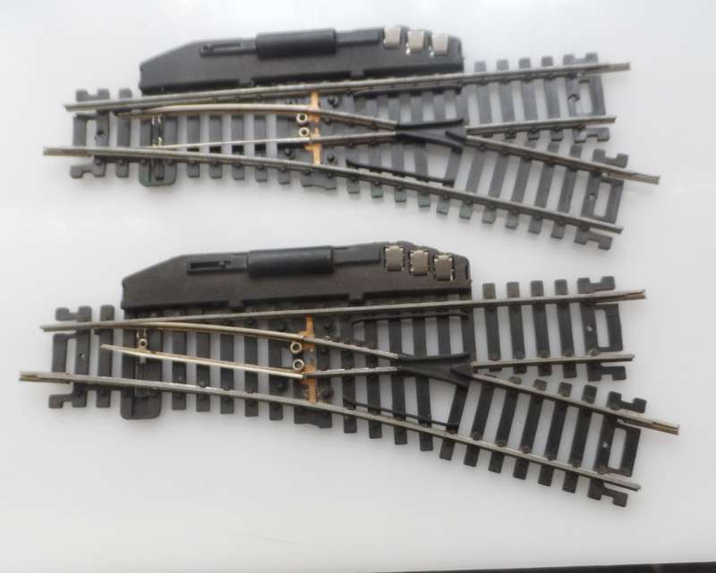 HO RAIL TRACKs , LIMA ITALY ,2 X LEAD IN POINTS