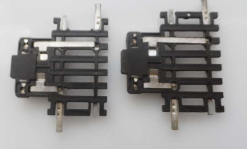 HO RAIL TRACKs , LIMA ITALY ,2 X  SHORT TRACK 50 mm, 2 ins ,PWR  CONNECTORS