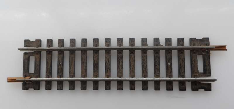 HO RAIL TRACKs , LIMA ITALY , 1 X  SHORT TRACK SECTION  110 mm, 4 1/4   ins ,STRAIGHT  TRACK SECTION