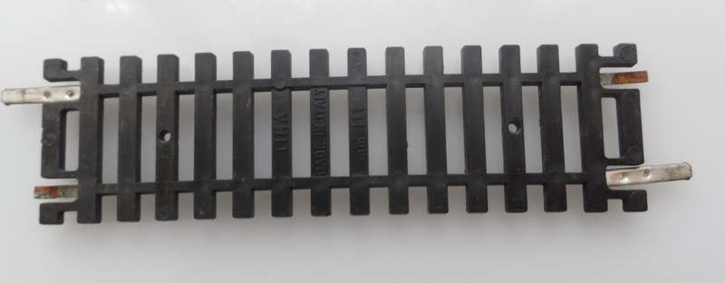 HO RAIL TRACKs , LIMA ITALY , 1 X  mm111 , STRAIGHT TRACK SECTION (grey )