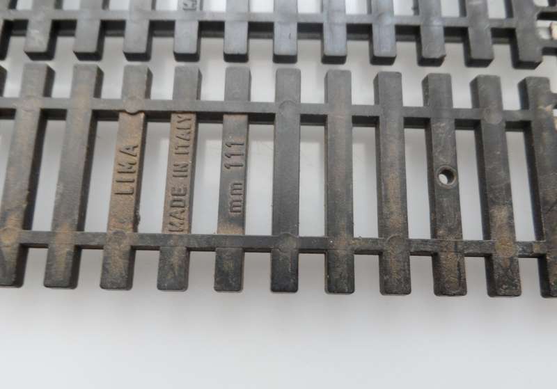 HO RAIL TRACKs , LIMA ITALY , 4 X  mm111 , STRAIGHT TRACK SECTIONS