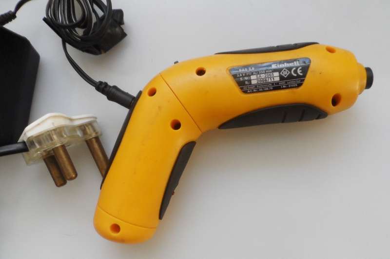 RECHARGEABLE DRILL , WITH 100 BITS, & POWER PACK ,  EINHELL BAS 3,6 AK