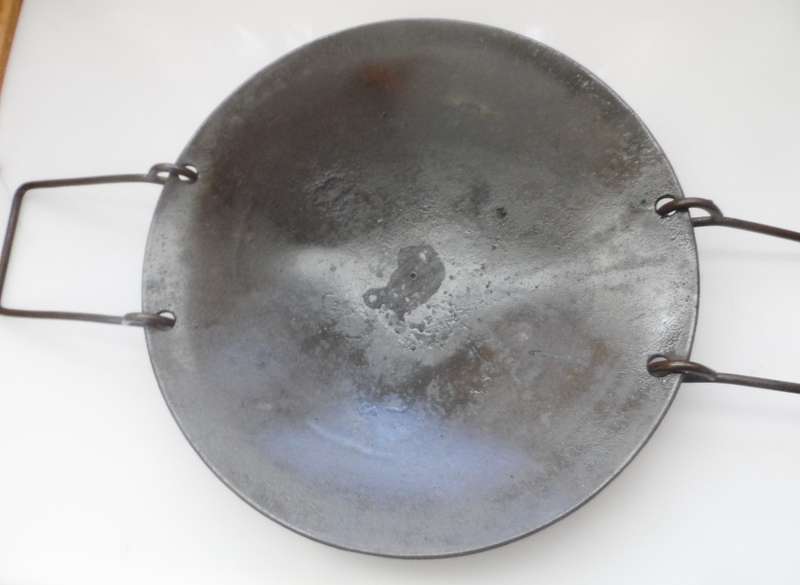 SOLID CAST IRON , GAS COOKER TOP, SKOTTEL BRAAI,  GRILL PAN, ROTI PAN
