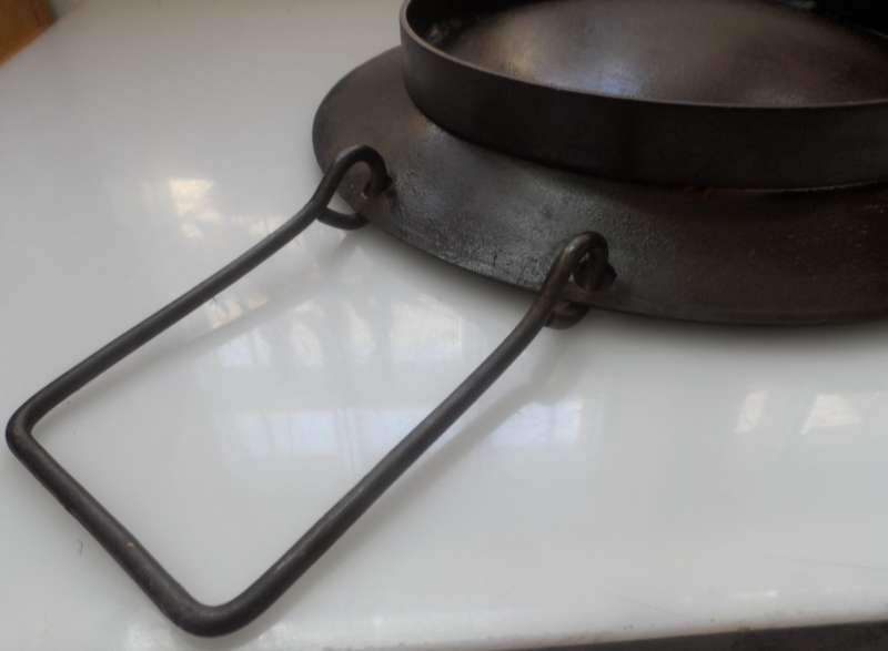 SOLID CAST IRON , GAS COOKER TOP, SKOTTEL BRAAI,  GRILL PAN, ROTI PAN