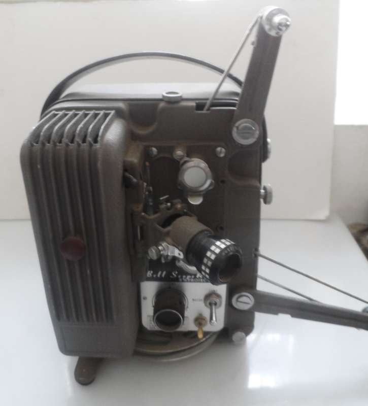 VINTAGE BELL SCOPE R50   PROJECTOR rare vintage collectible