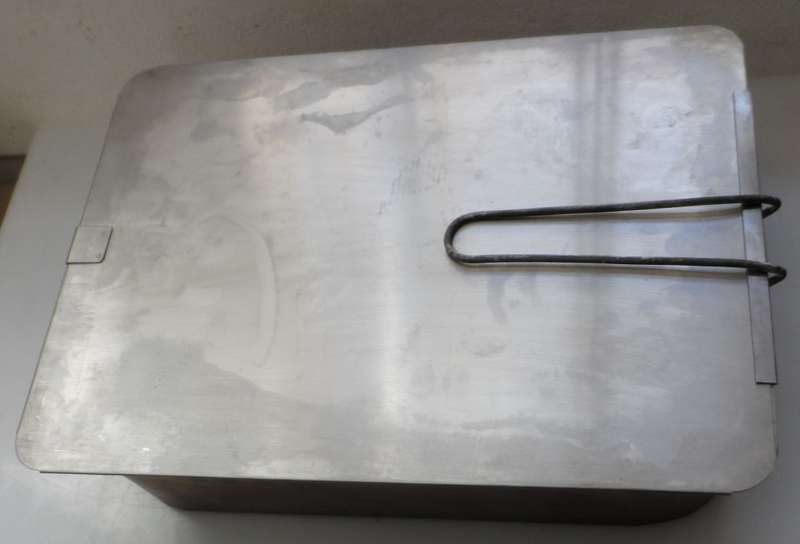 CAMERONS  STAINLESS STEEL  SMOKER BOX MADE IN S.A by CAMERONS , PREVIOUSLY  OWNED , WITH MANUAL