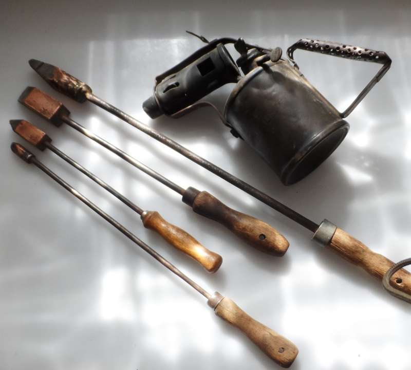VINTAGE 1940,s , SET OF FOUR SOLID COPPER SOLDERING IRONS