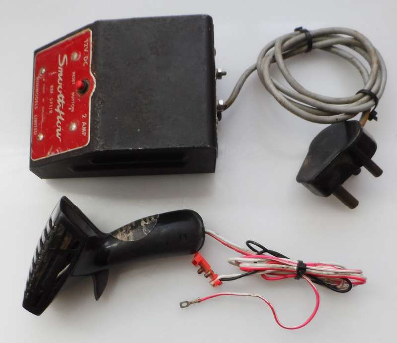 VINTAGE SCALEXTRIC SMOOTHFLOW MINIMODELS LTD 12 VOLT POWER SUPPLY