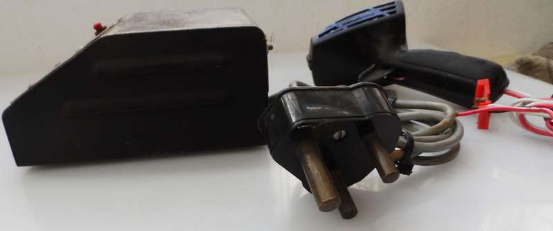 VINTAGE SCALEXTRIC SMOOTHFLOW MINIMODELS LTD 12 VOLT POWER SUPPLY