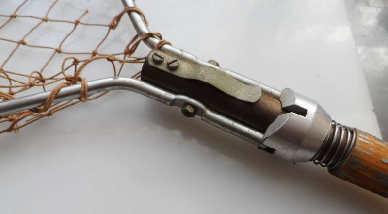 ABU SWEDEN LIGHTWEIGHT , FOLDING , TROUT LANDING NET  vintage 1970,s