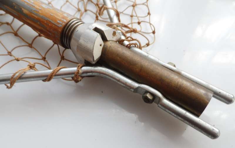 ABU SWEDEN LIGHTWEIGHT , FOLDING , TROUT LANDING NET  vintage 1970,s