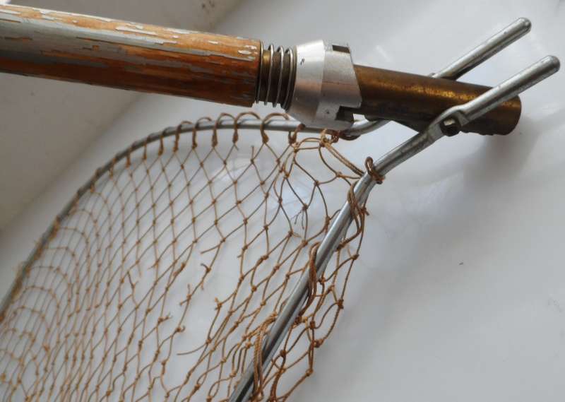 ABU SWEDEN LIGHTWEIGHT , FOLDING , TROUT LANDING NET  vintage 1970,s
