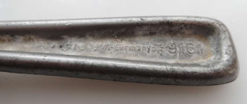 VINTAGE CLASSIC, DIE CAST , DURABLE ALUMINIUM DRY GOODS SCOOP , No.9161 W. GERMANY .flour, coffee, r