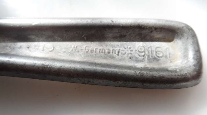 VINTAGE CLASSIC, DIE CAST , DURABLE ALUMINIUM DRY GOODS SCOOP , No.9161 W. GERMANY .flour, coffee, r