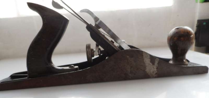 VINTAGE STANLEY BAILEY  No. 5  CARPENTERS PLANE     in good working order