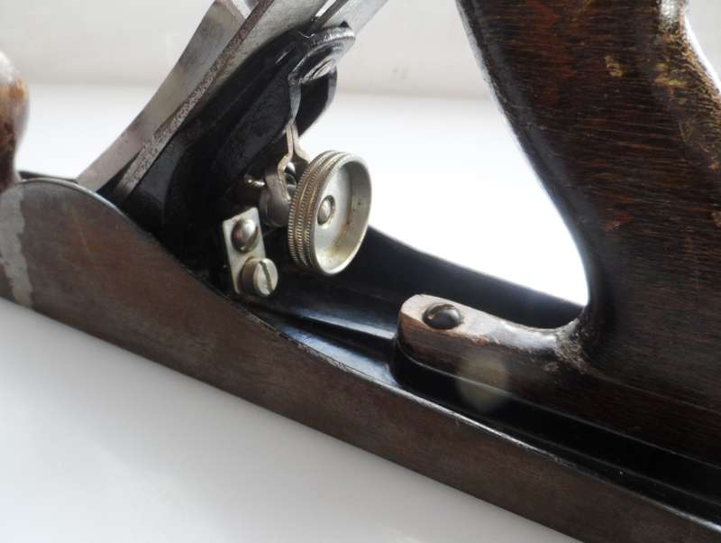 VINTAGE STANLEY BAILEY  No. 5  CARPENTERS PLANE     in good working order