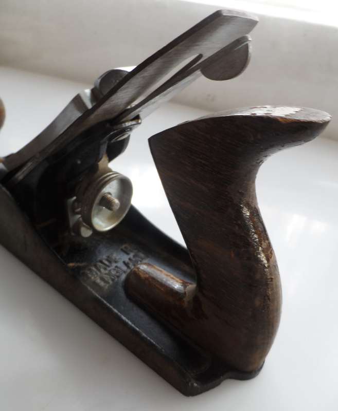 VINTAGE STANLEY BAILEY No. 4 CARPENTERS PLANE in good working order