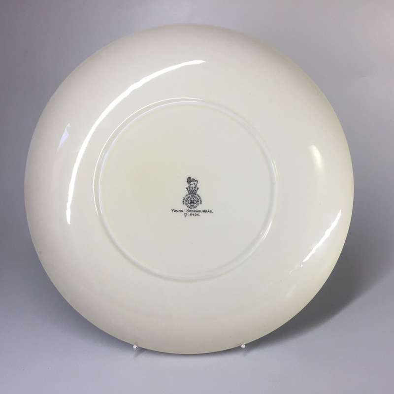 ROYAL DOULTON VINTAGE PORCELAIN DISPLAY , WALL PLATE `  YOUNG KOOKABURRAS  `  No.D6426