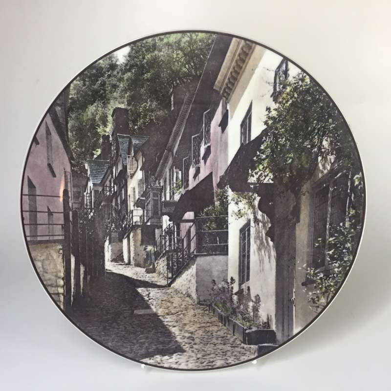 ROYAL DOULTON VINTAGE PORCELAIN DISPLAY , WALL PLATE  TC 1028 ` CLOVELLY - NORTH DEVON  `