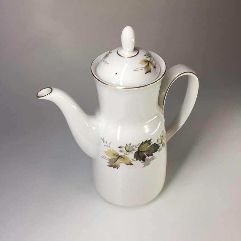 ROYAL DOULTON VINTAGE ENGLISH TRANSLUCENT CHINA  TC1019 ` LARCHMONT ` COFFEE POT