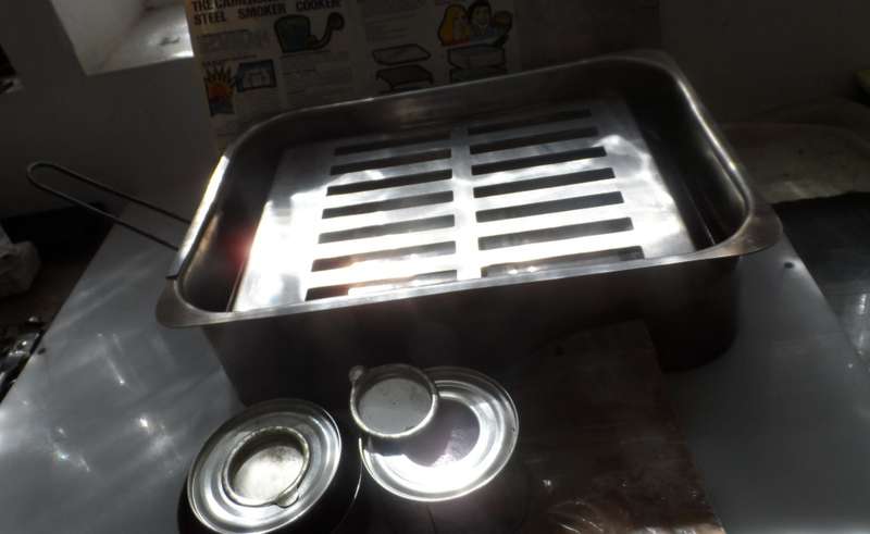 CAMERONS  STAINLESS STEEL  SMOKER BOX MADE IN S.A by CAMERONS , PREVIOUSLY  OWNED , WITH MANUAL